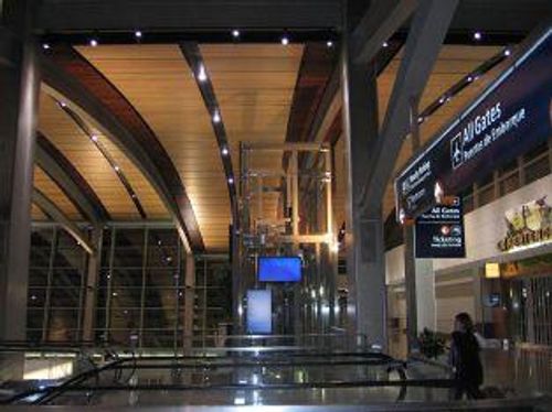sacramento-international-airport-inside